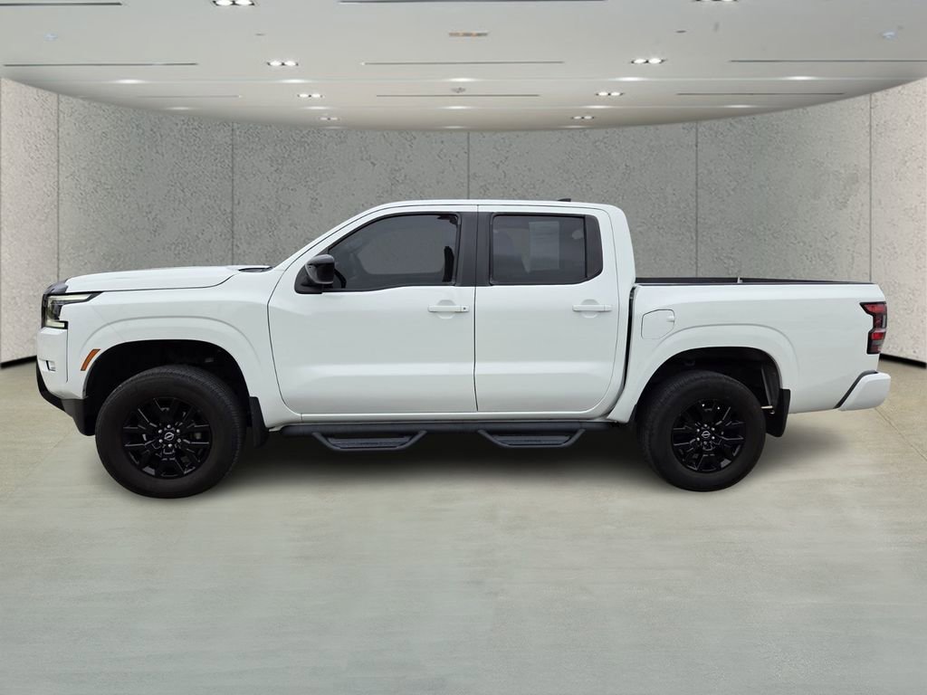 Used 2023 Nissan Frontier SV w/ Midnight Edition Package image 6