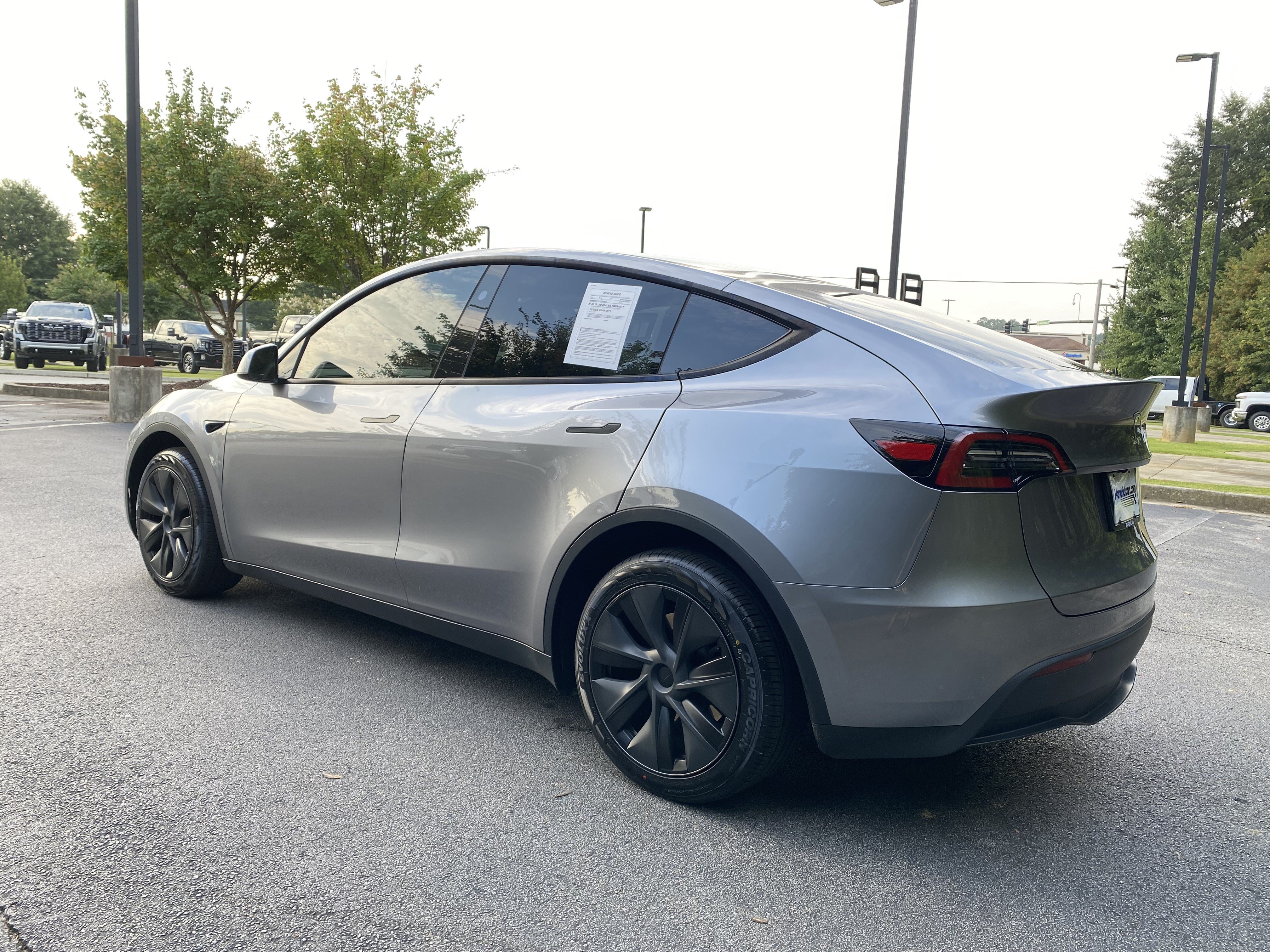 Used 2024 Tesla Model Y Long Range AWD/4WD image 7