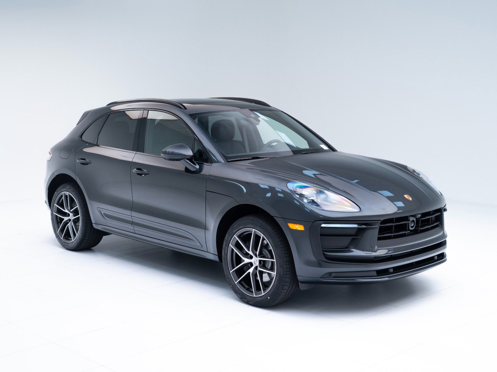 New 2026 Porsche Macan image 7