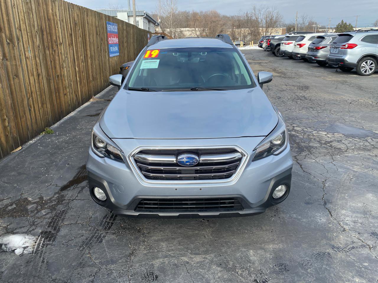 Used 2019 Subaru Outback 2.5i Limited w/ Popular Package #2 AWD/4WD image 2