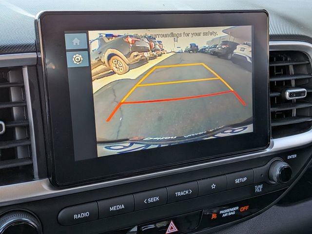 Used 2025 Hyundai Venue SEL image 19