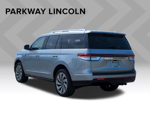 Used 2024 Lincoln Navigator Reserve image 7