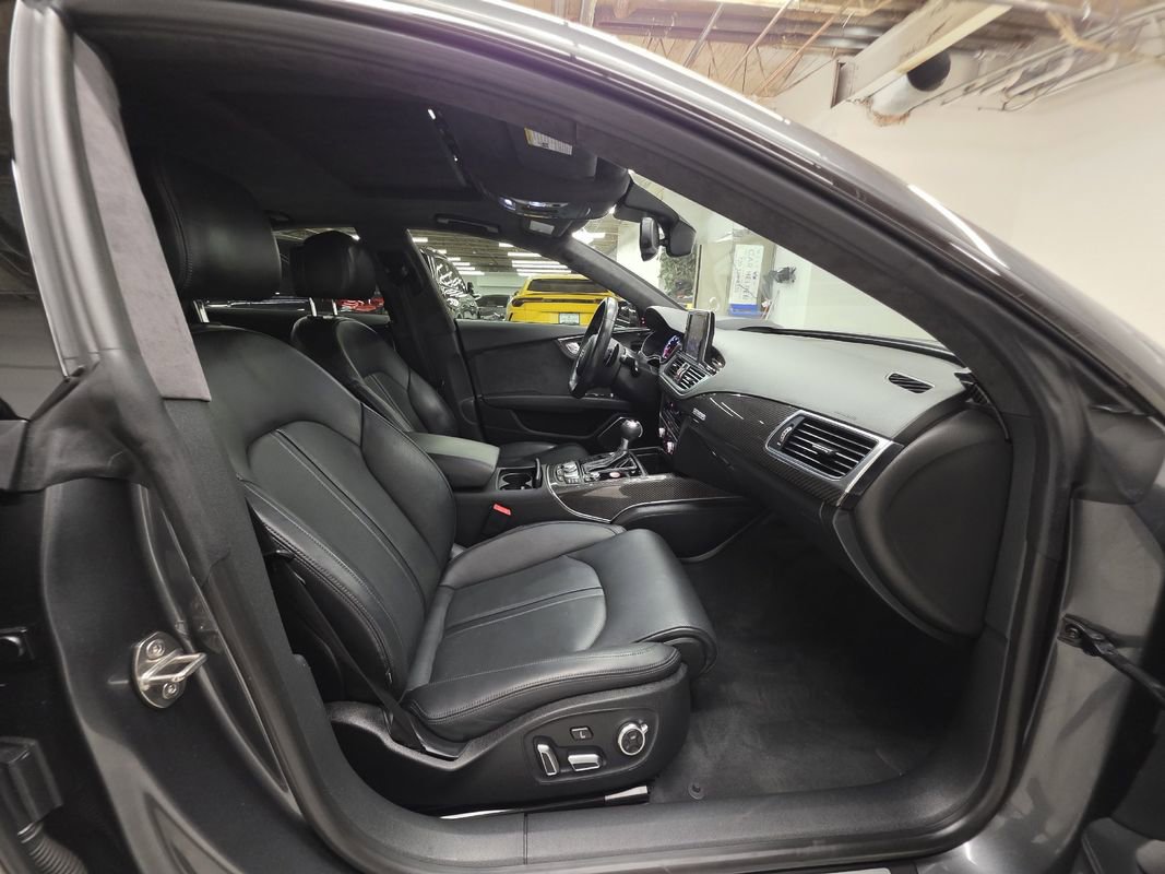 Used 2018 Audi RS 7 Performance w/ Driver Assistance Package image 12