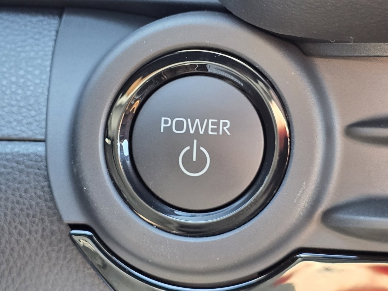 New 2026 Toyota Crown Signia image 33