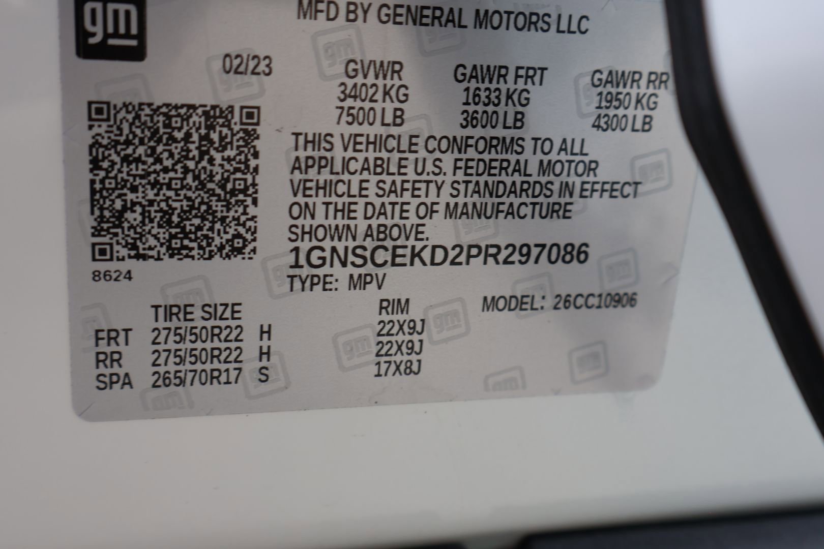 Used 2023 Chevrolet Suburban RST w/ Luxury Package RWD image 30