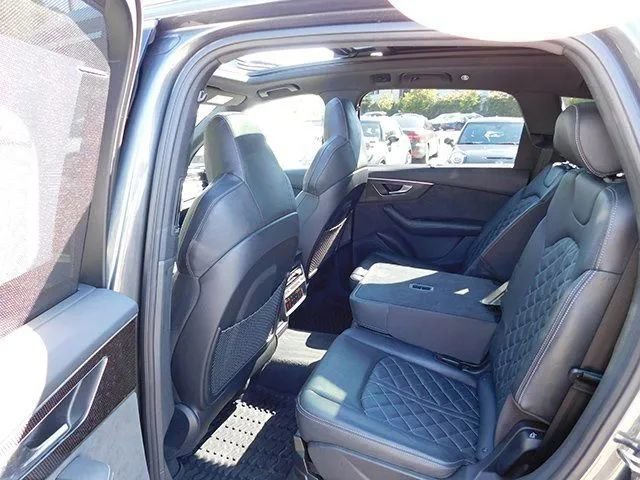 Used 2022 Audi SQ7 Premium Plus w/ SQ7 Executive Package image 14