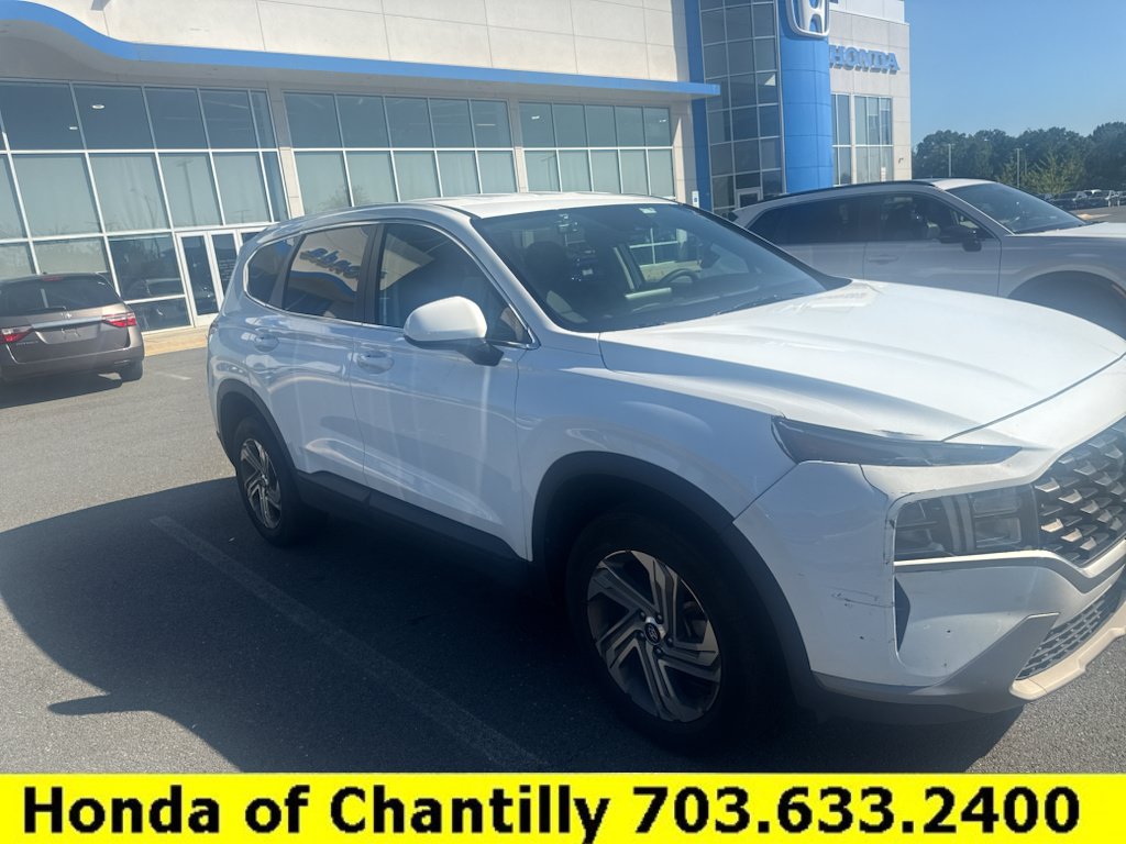 Used 2023 Hyundai Santa Fe SE AWD/4WD image 2