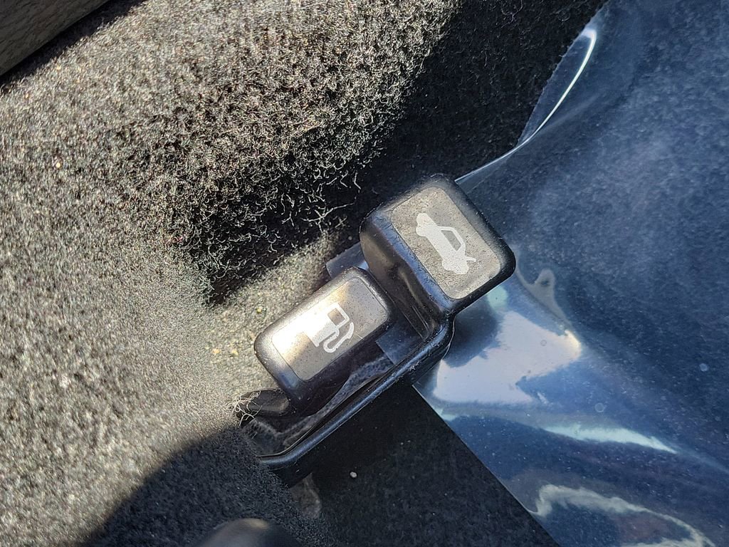 Used 2016 Toyota Corolla S image 18