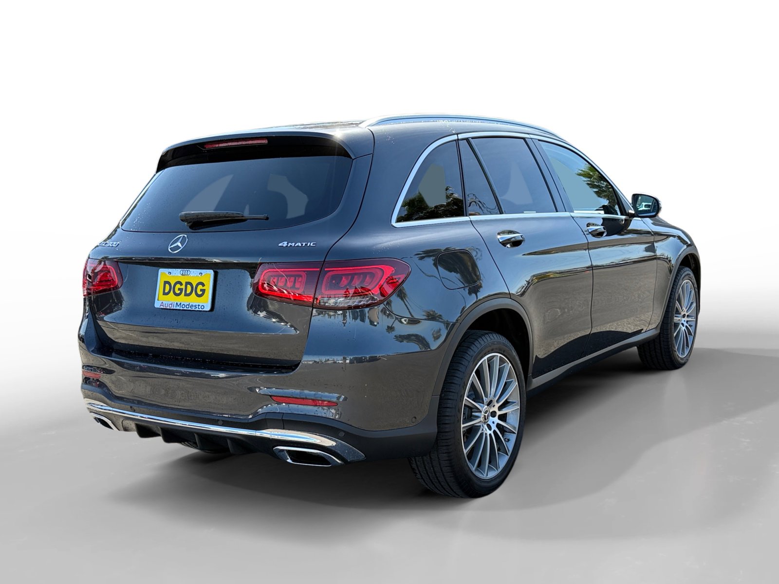 Used 2022 Mercedes-Benz GLC 300 4MATIC image 5
