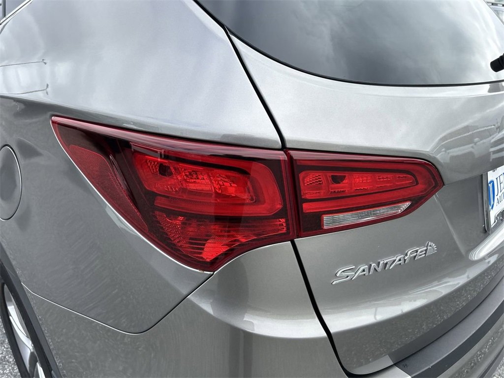 Used 2018 Hyundai Santa Fe Sport w/ 2.4L Tech Package 04 image 16