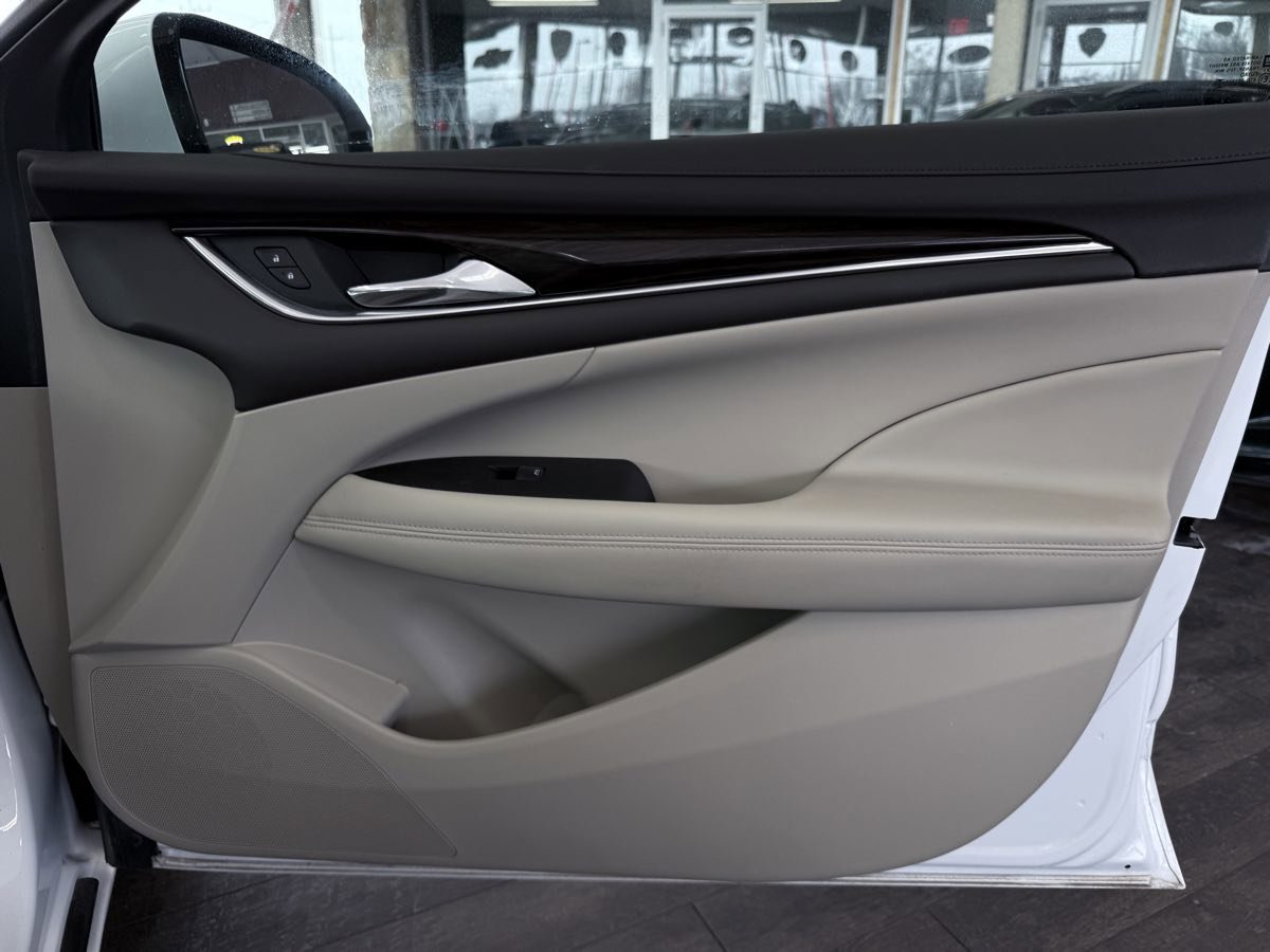 Used 2017 Buick LaCrosse Essence image 33