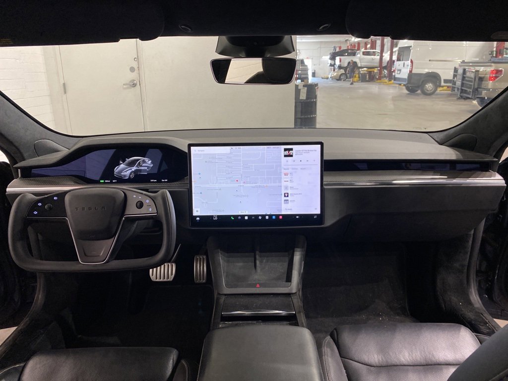 Used 2021 Tesla Model S Plaid image 11