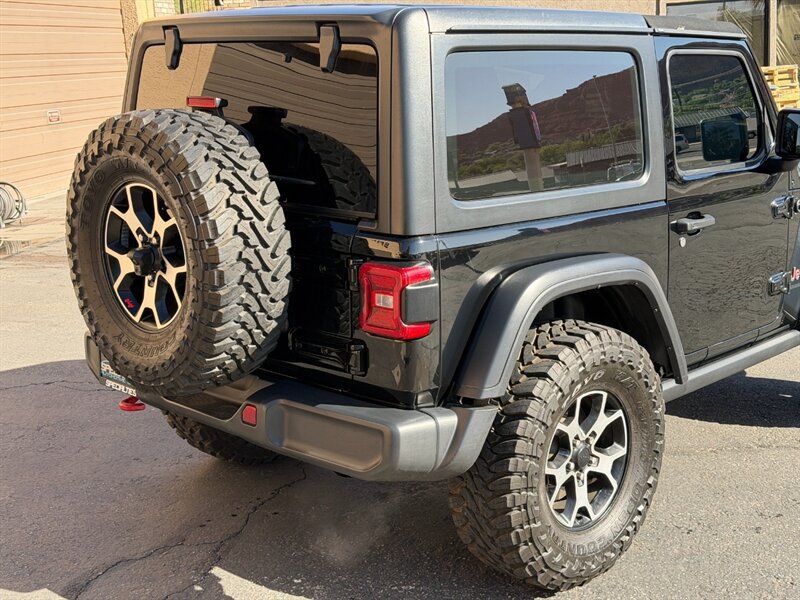 Used 2020 Jeep Wrangler Rubicon w/ Uconnect 4C Nav & Sound Group AWD/4WD image 16