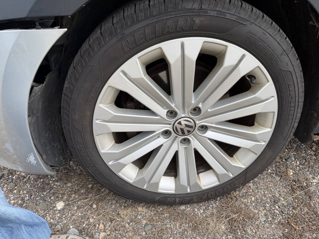 Used 2013 Volkswagen Passat 2.5 SEL Premium FWD image 9