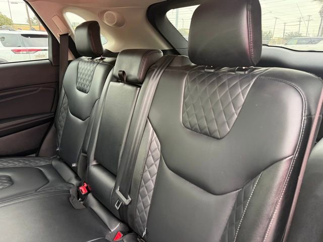 Used 2024 Ford Edge Titanium AWD/4WD image 15