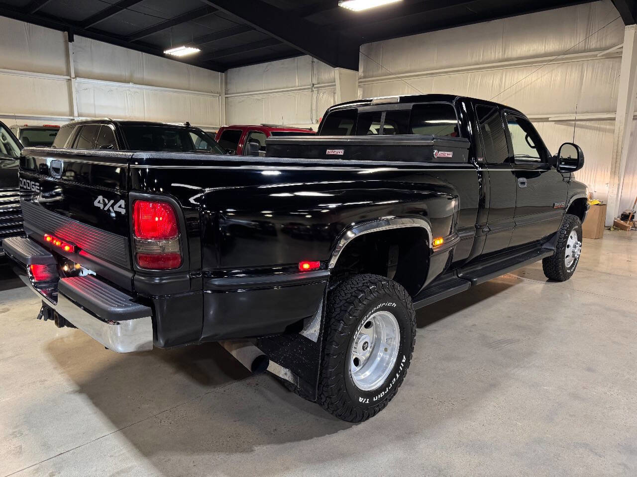 Used 1998 Dodge Ram 3500 Truck SLT LARAMIE 4X4 12V 5.9L CUMMI image 13