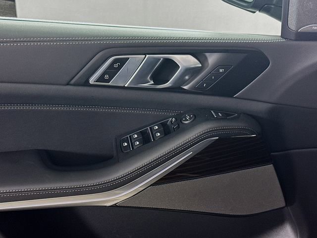 Used 2026 BMW X5 xDrive40i w/ Premium Package image 18