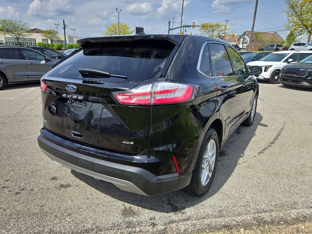 Used 2024 Ford Edge SEL AWD/4WD image 3