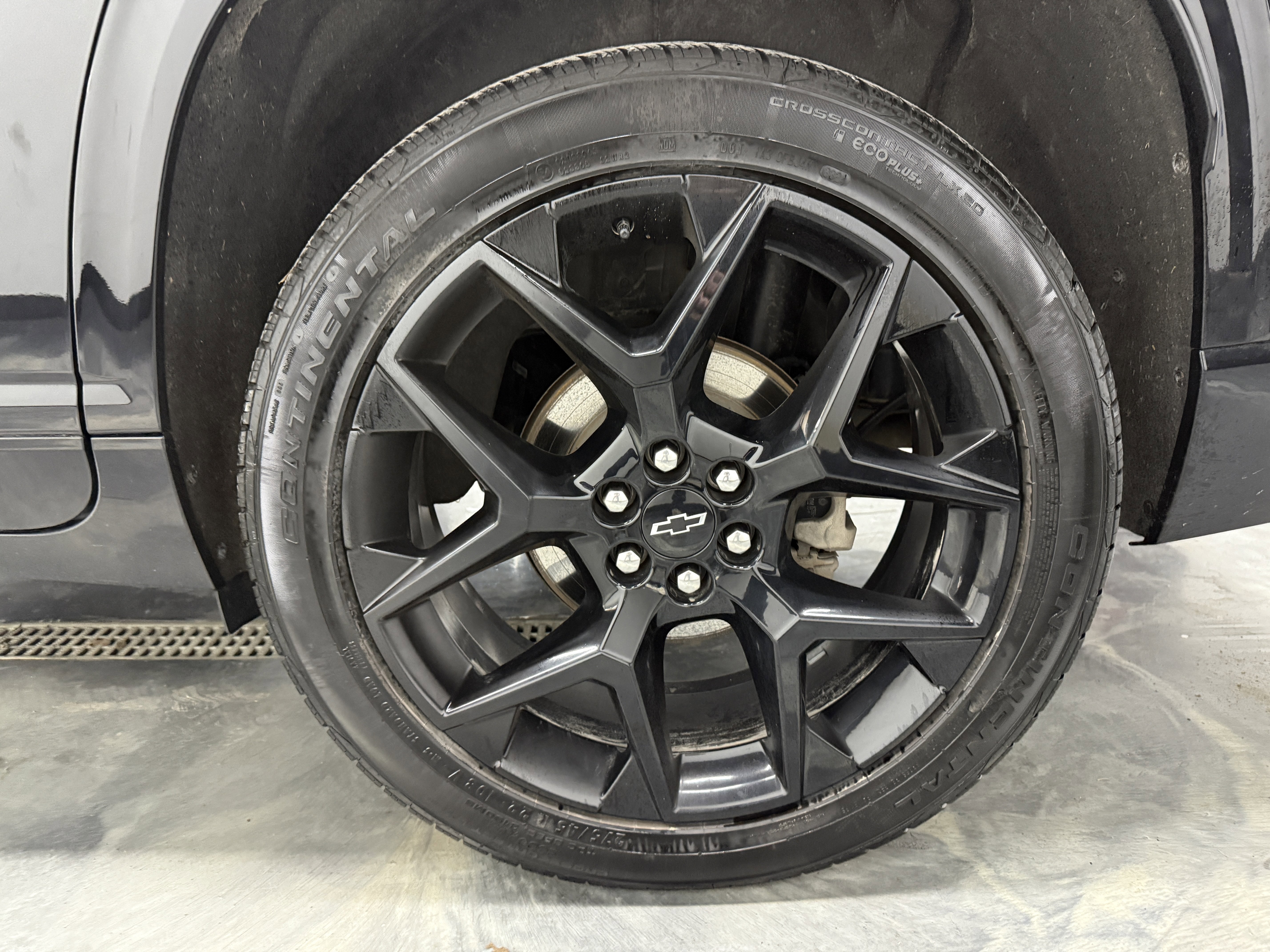 Used 2024 Chevrolet Traverse RS image 37