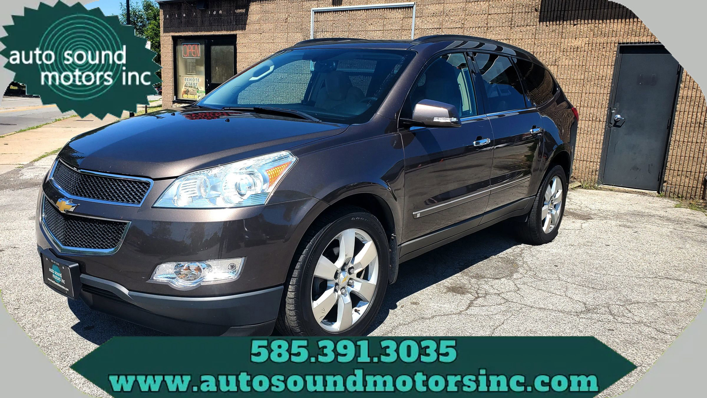 Used 2009 Chevrolet Traverse LTZ image 1