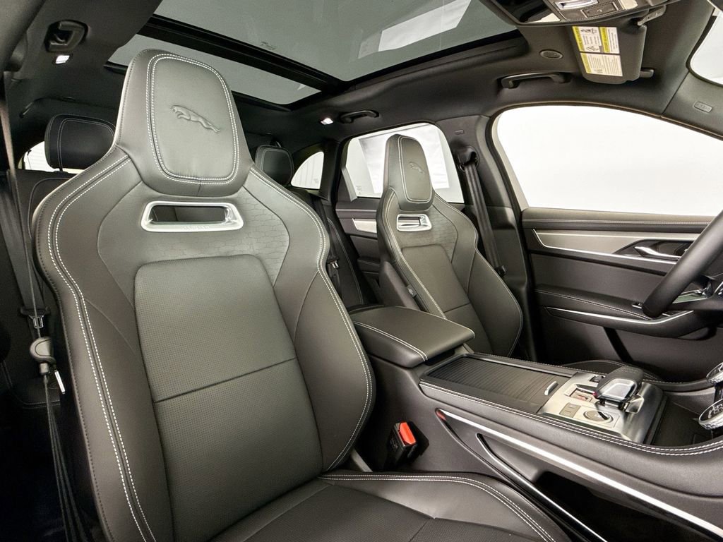 Certified 2025 Jaguar F-PACE R-Dynamic S AWD/4WD image 14