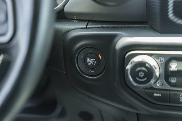 Used 2022 Jeep Wrangler Unlimited Sport AWD/4WD image 39