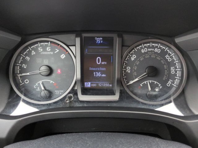 Used 2016 Toyota Tacoma TRD Sport w/ Towing Package AWD/4WD image 28