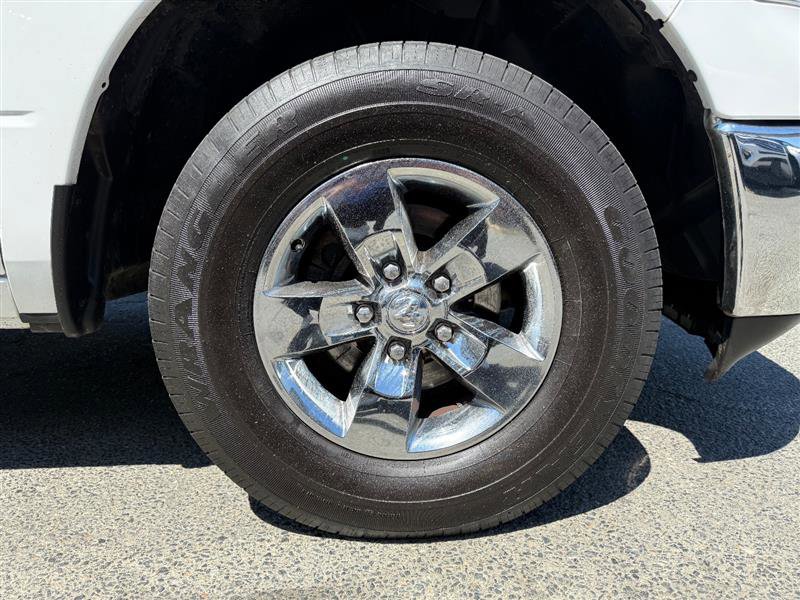 Used 2017 RAM 1500 Classic SLT AWD/4WD image 11
