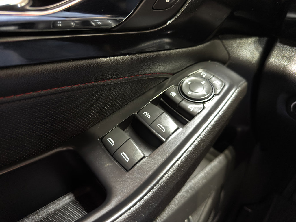 Used 2022 Chevrolet Traverse RS w/ LPO, Floor Liner Package image 37