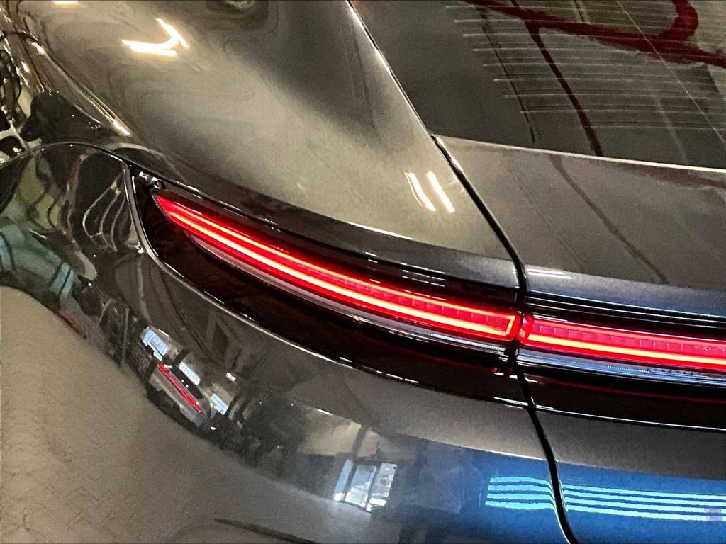 Certified 2025 Porsche Panamera GTS image 31