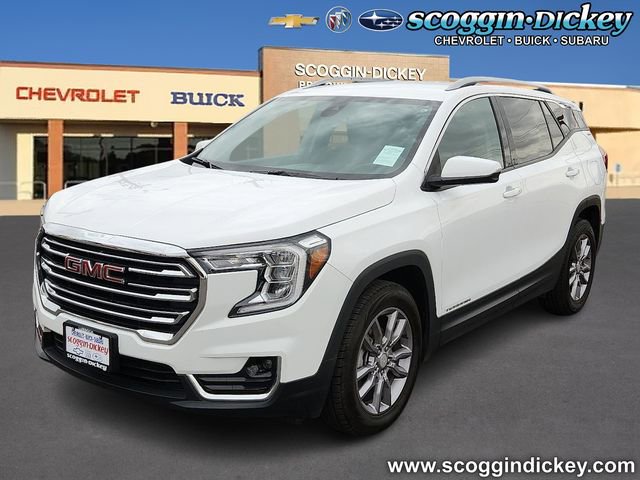 Used 2024 GMC Terrain SLT image 1
