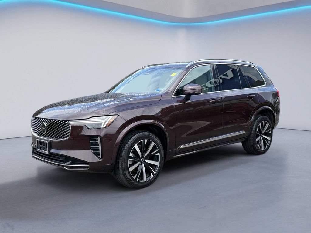 Certified 2025 Volvo XC90 B5 Core AWD/4WD image 7