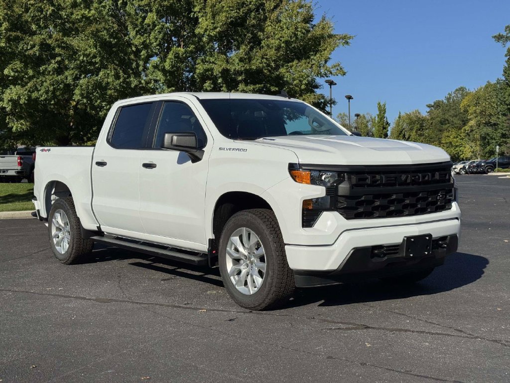New 2026 Chevrolet Silverado 1500 Custom AWD/4WD image 2
