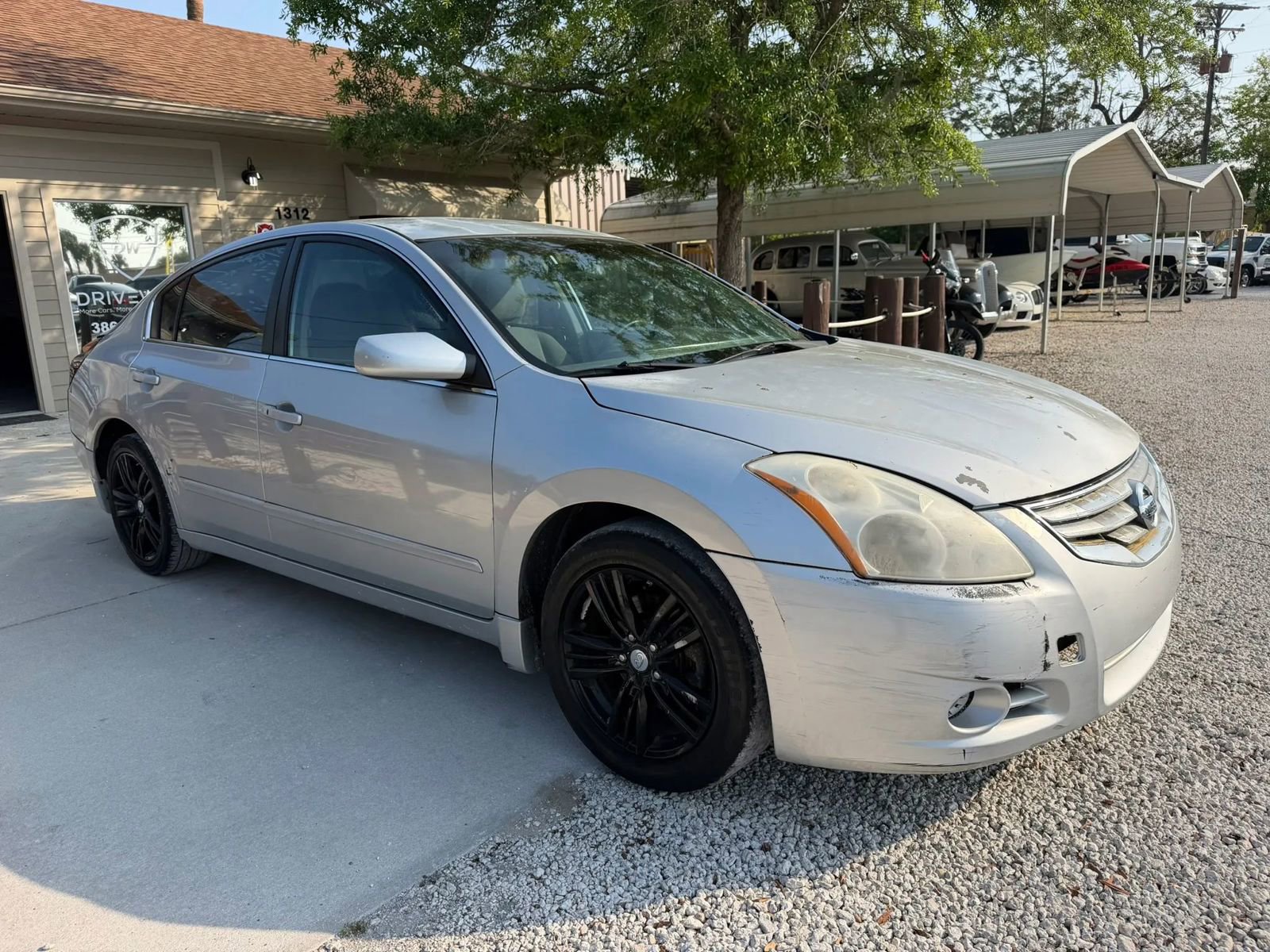 Used 2011 Nissan Altima 2.5 S image 2