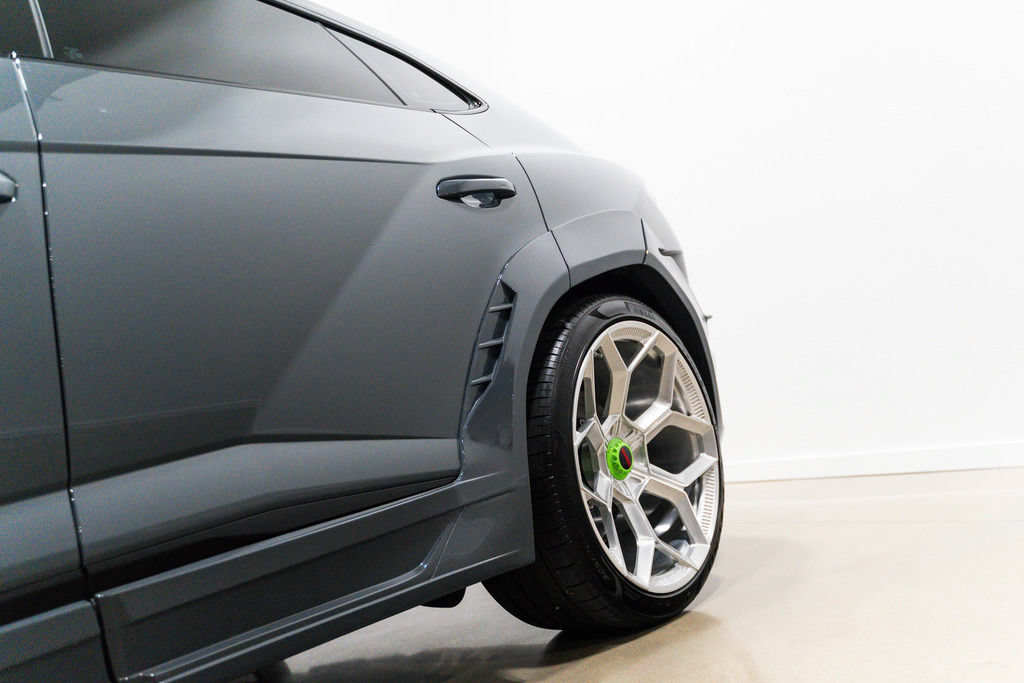 Used 2023 Lamborghini Urus S AWD/4WD image 7