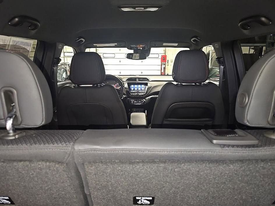 Used 2022 Chevrolet TrailBlazer RS w/ Technology Package image 30