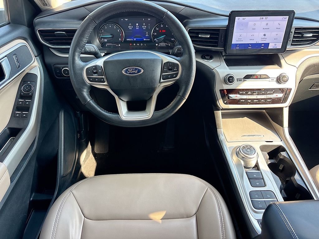 Used 2024 Ford Explorer XLT w/ Equipment Group 202A image 21