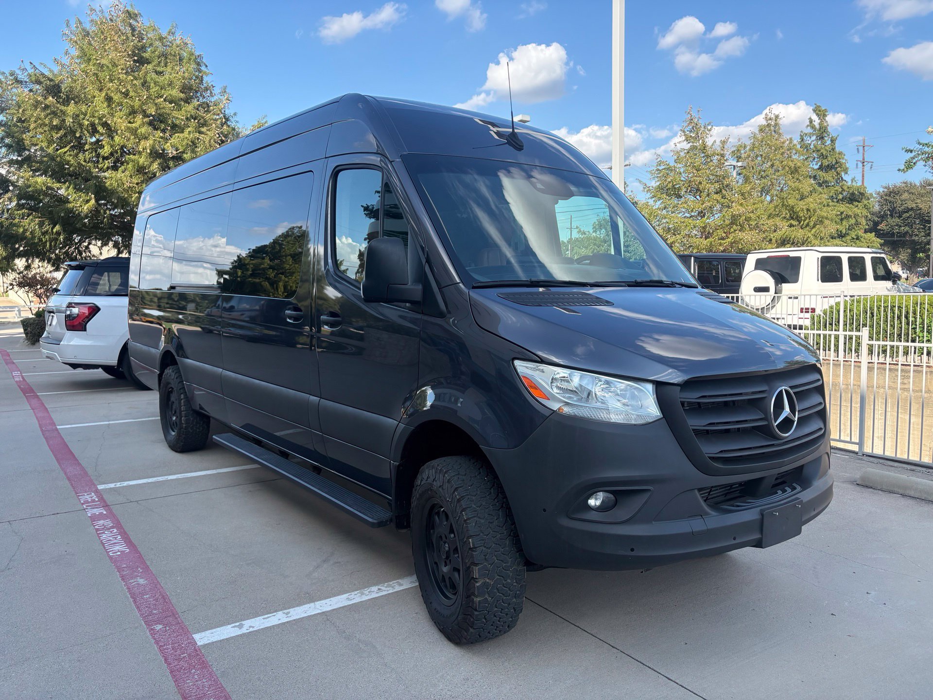 Used 2021 Mercedes-Benz Sprinter 2500 image 3