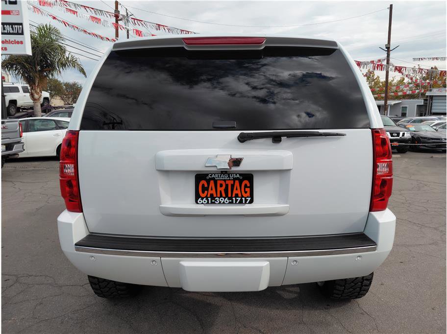 Used 2010 Chevrolet Suburban LTZ image 15