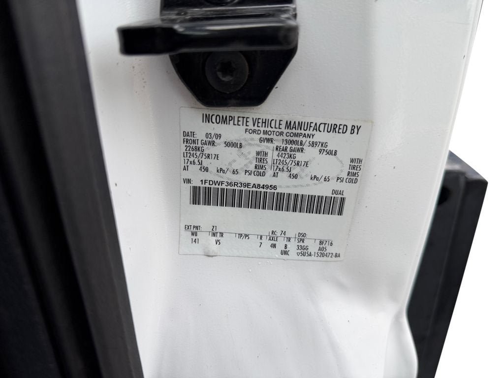 Used 2009 Ford F350 XL RWD image 32