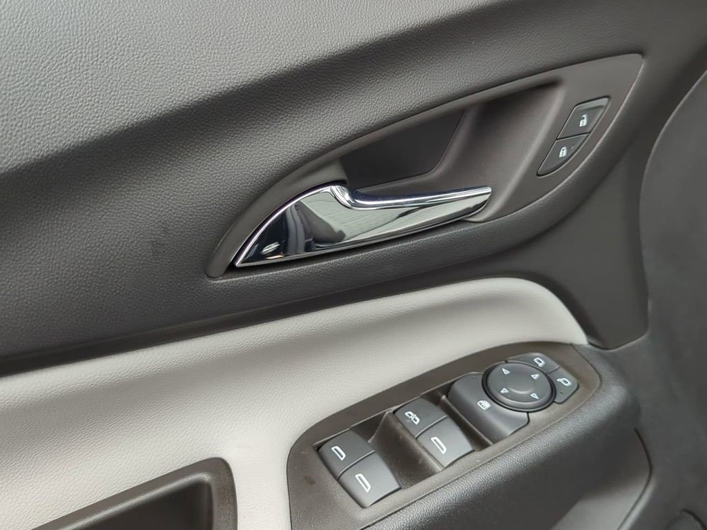 Certified 2023 Chevrolet Equinox LS FWD image 23