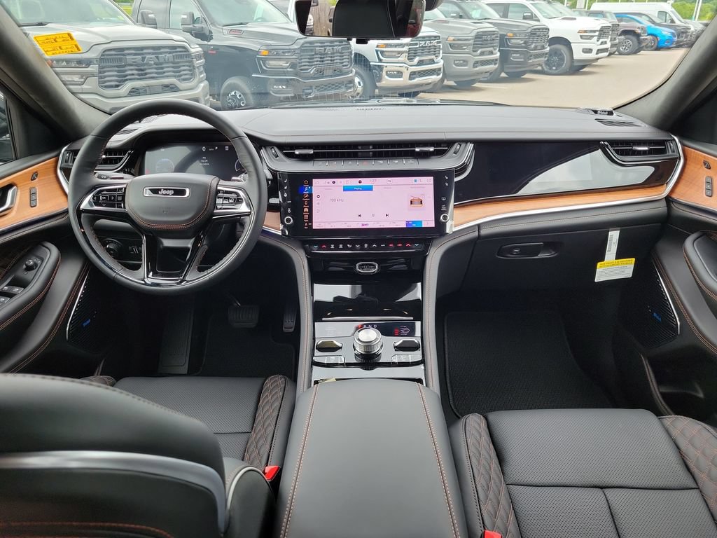 New 2026 Jeep Grand Cherokee Summit AWD/4WD image 7