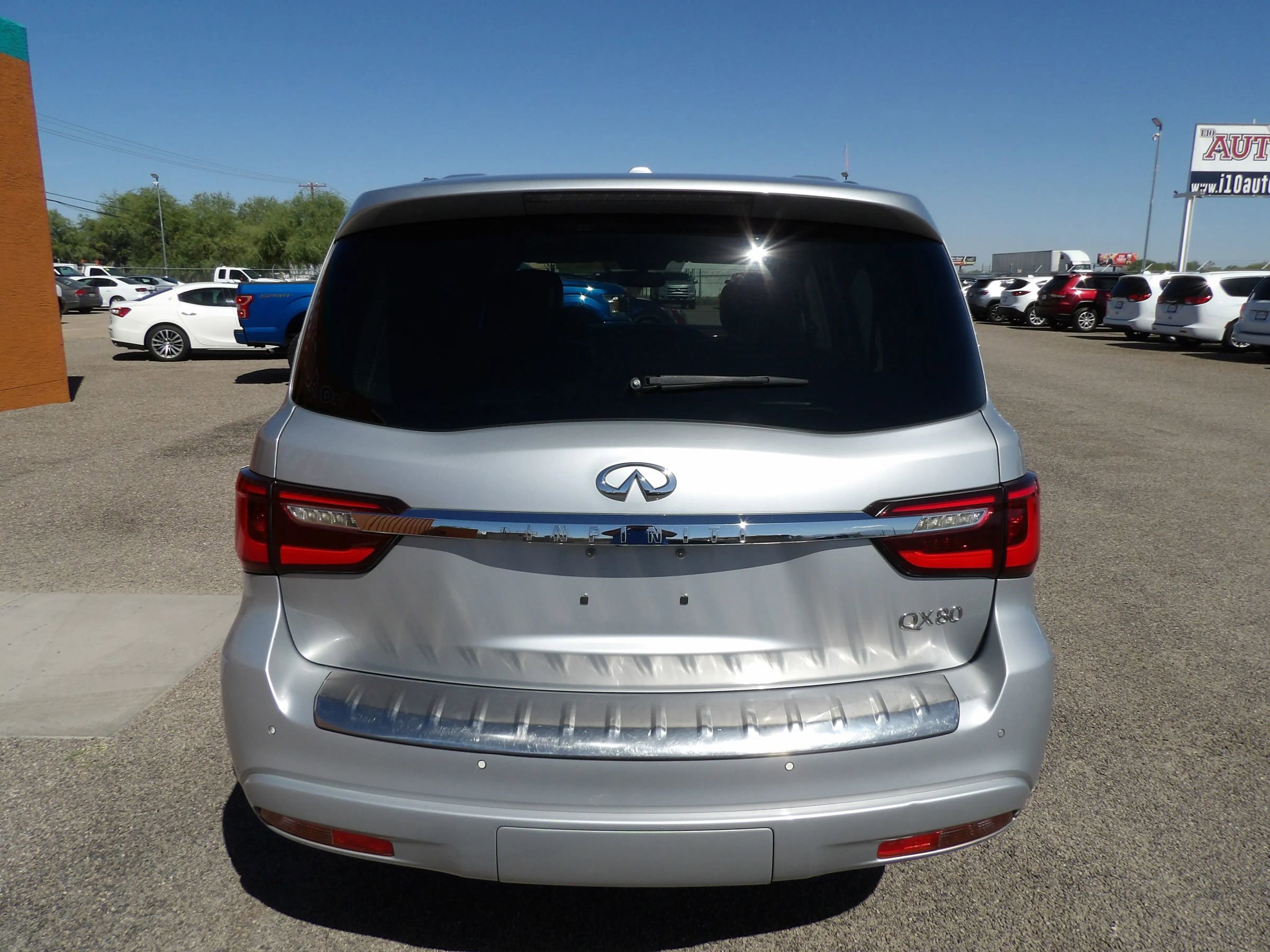 Used 2019 INFINITI QX80 Luxe AWD/4WD image 7