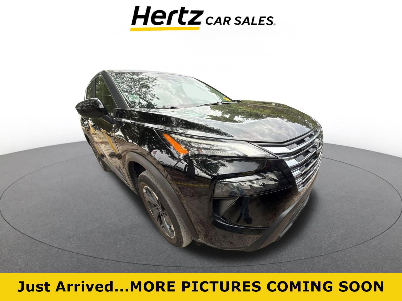 Used 2025 Nissan Rogue SV FWD image 1