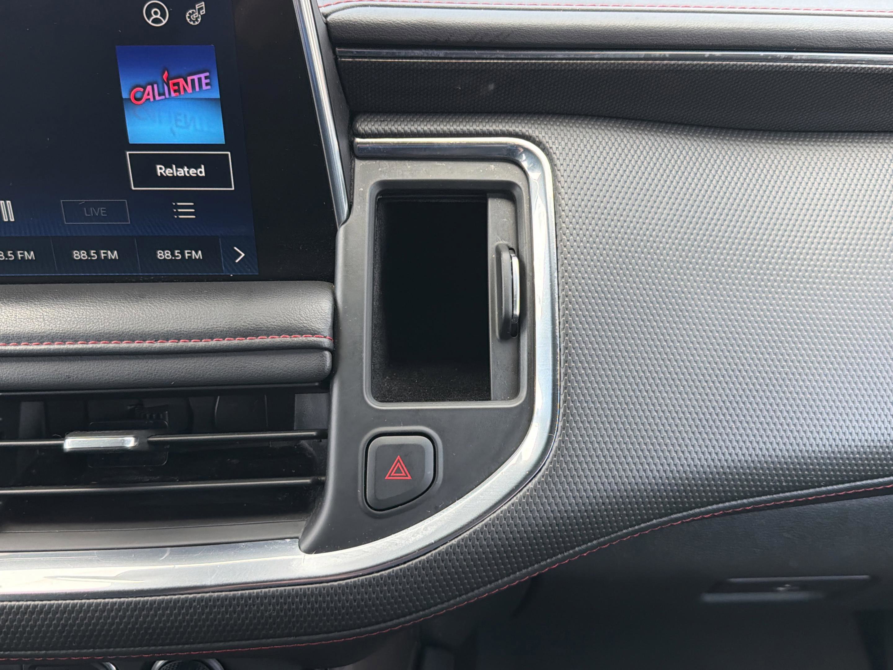 Used 2023 Chevrolet Suburban RST image 35