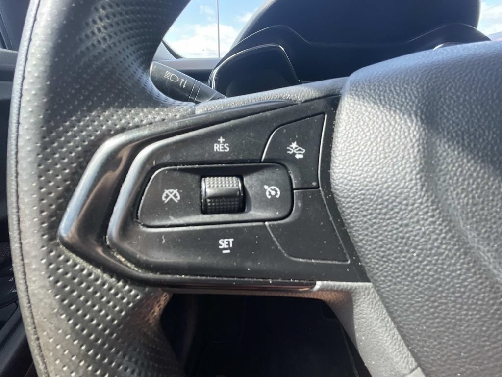 Used 2023 Chevrolet TrailBlazer LT AWD/4WD image 26