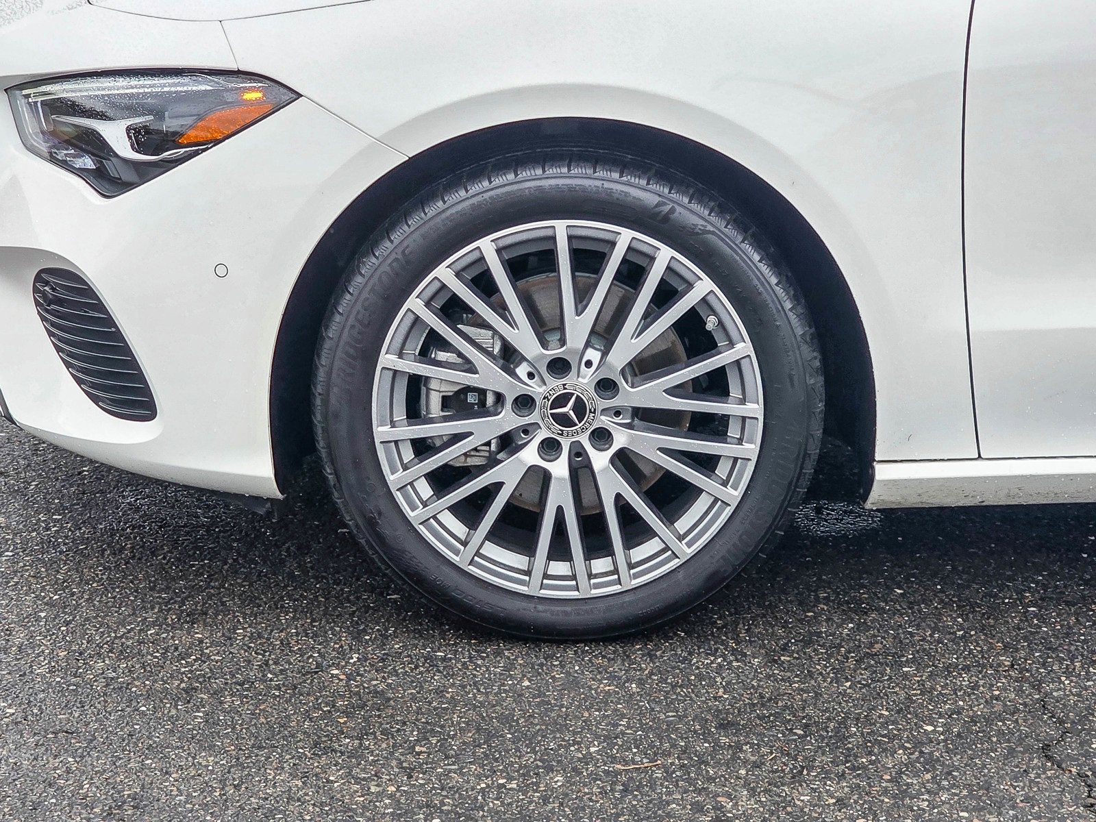 Certified 2025 Mercedes-Benz CLA 250 4MATIC image 8