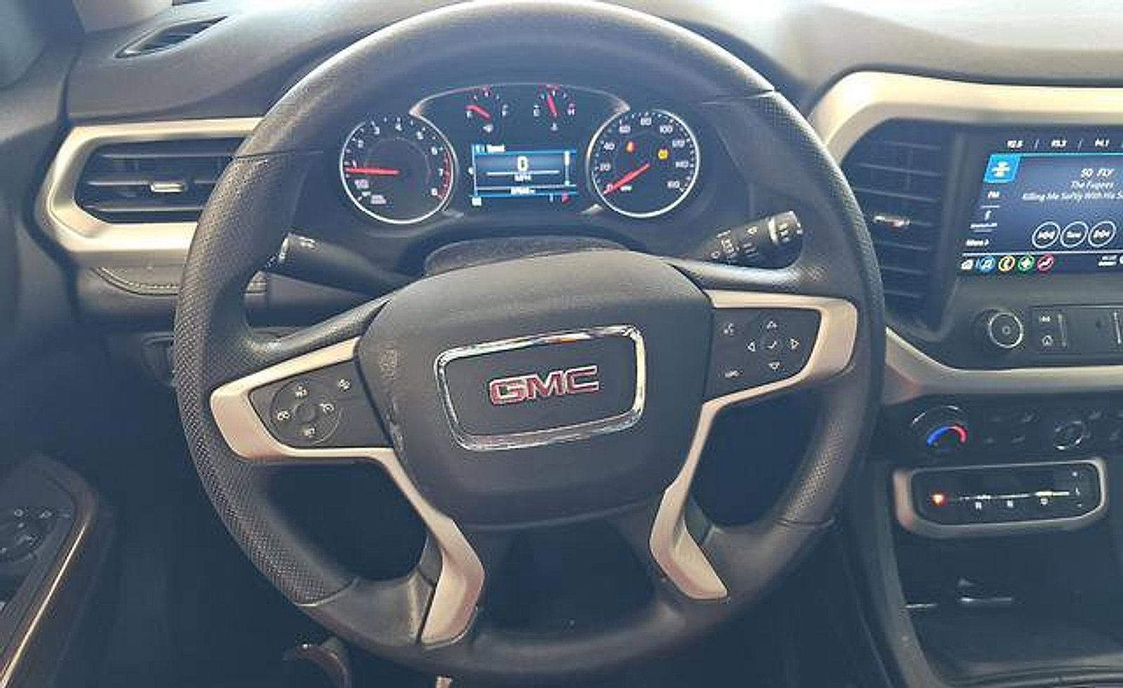 Used 2023 GMC Acadia SLE FWD image 12