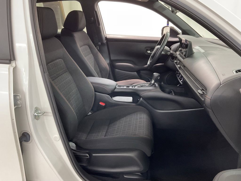 Certified 2023 Honda HR-V Sport image 29