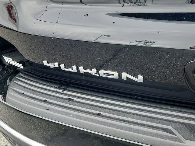 Used 2023 GMC Yukon AT4 w/ AT4 Premium Plus Package image 30